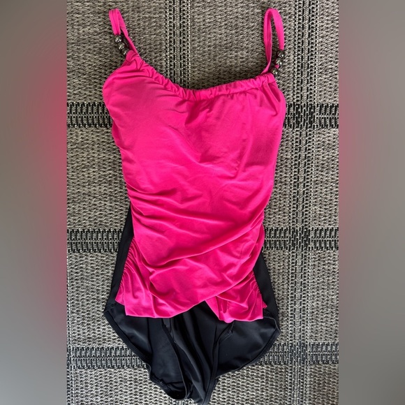 Slimming Pink and Black Ruched Swimsuit - Picture 1 of 4